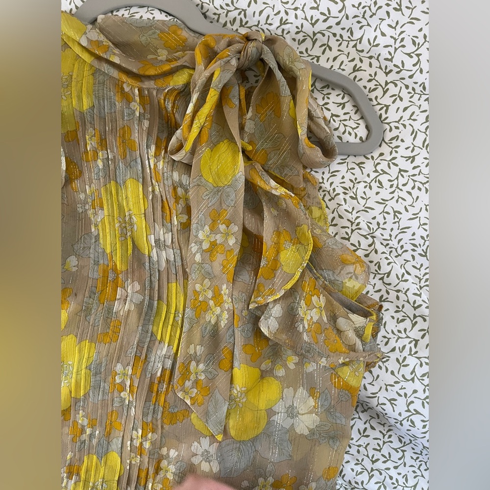 Veronica Beard Dali Silk Halter Top Yellow Floral Pyrex Threading Size 6 - Picture 4 of 15